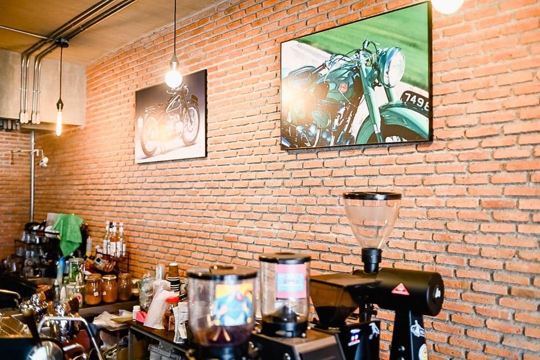 Labkoff Cafe And Hostel Kanchanaburi Exterior photo
