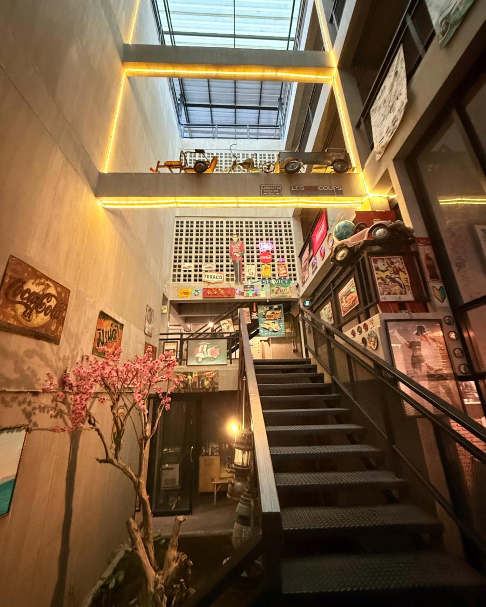 Labkoff Cafe And Hostel Kanchanaburi Exterior photo
